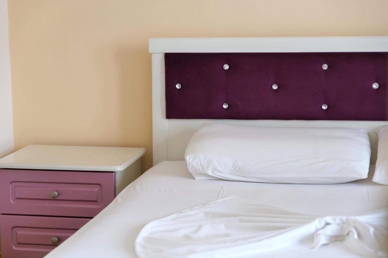 Hotel Erdano Saranda Extérieur photo