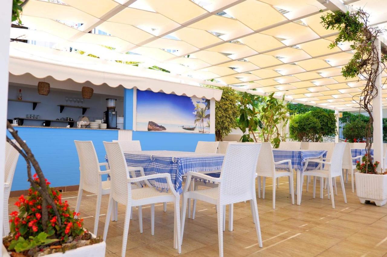Hotel Erdano Saranda Extérieur photo